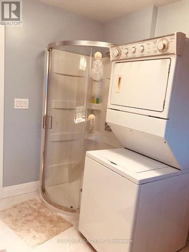 3 Lambrook Drive, Georgina, ON - Indoor Photo Showing Laundry Room