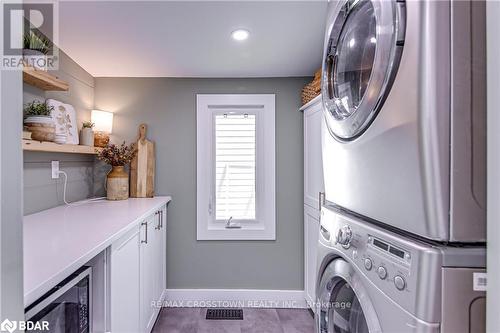 768 10Th Line, Innisfil, ON - Indoor Photo Showing Laundry Room