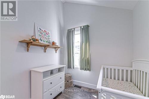 768 10Th Line, Innisfil, ON - Indoor Photo Showing Bedroom