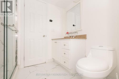 16 Honeybourne Crescent, Markham, ON - Indoor Photo Showing Bathroom