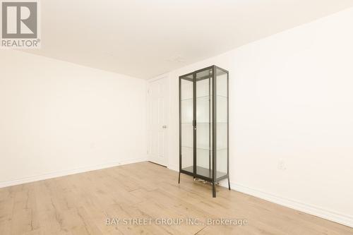 16 Honeybourne Crescent, Markham, ON - Indoor Photo Showing Other Room