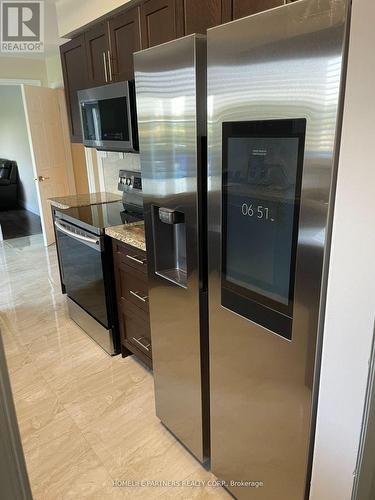 3 Simon Drive E, Adjala-Tosorontio, ON - Indoor Photo Showing Kitchen