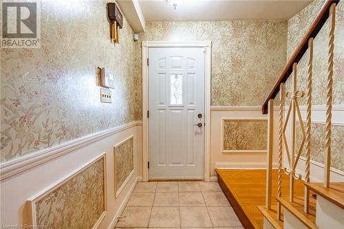 555 Letitia Court, Burlington, ON - Indoor Photo Showing Other Room