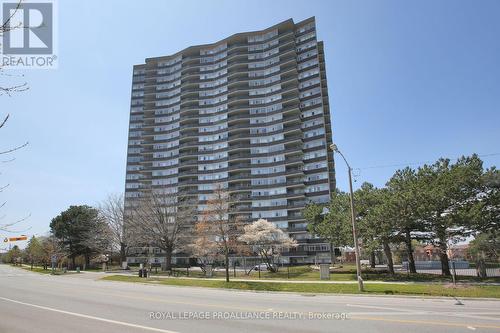 1604 - 3151 Bridletowne Circle, Toronto (L'Amoreaux), ON - Outdoor With Facade