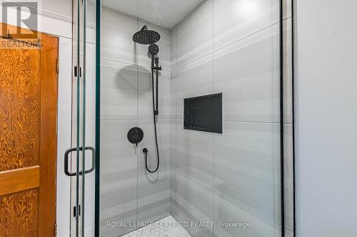 44 Joseph Street, Brampton, ON - Indoor Photo Showing Bathroom