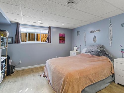 2114 Fleming Place, Kamloops, BC - Indoor Photo Showing Bedroom