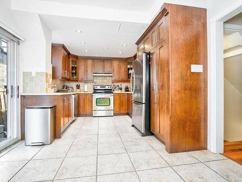 Kitchen - 12220 Ch. De Somerset, Montréal (Ahuntsic-Cartierville), QC - Indoor Photo Showing Kitchen