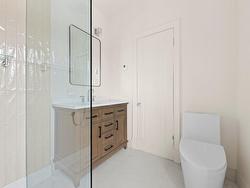 Ensuite bathroom - 