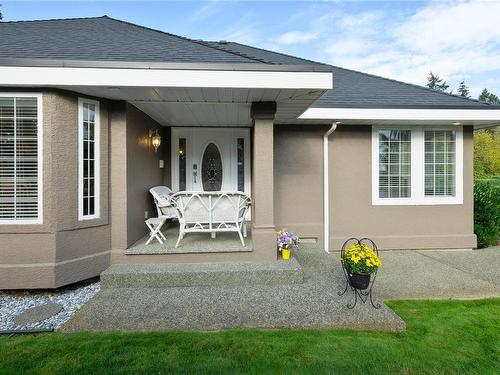 878 Fairways Dr, Qualicum Beach, BC 