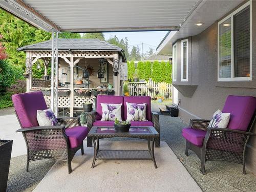 878 Fairways Dr, Qualicum Beach, BC 