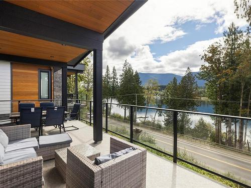 7058 Sha-Elum Dr, Lake Cowichan, BC 