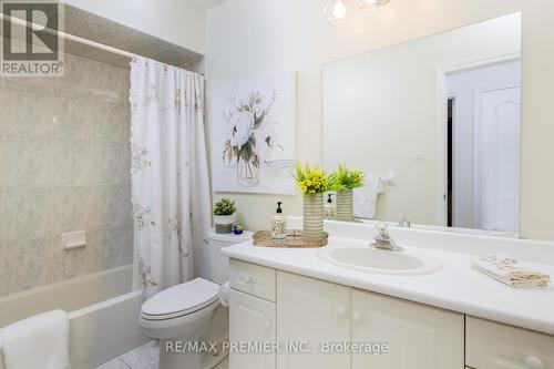 408 Melville Avenue, Vaughan, ON - Indoor Photo Showing Bathroom