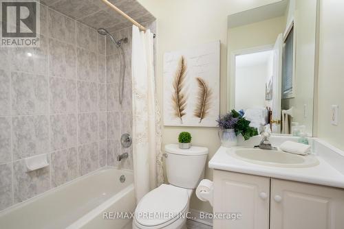 408 Melville Avenue, Vaughan, ON - Indoor Photo Showing Bathroom