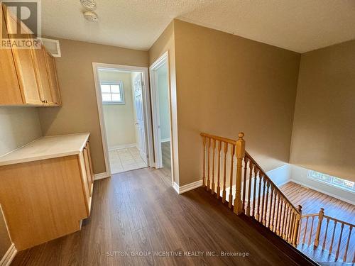 4 Bentley Crescent, Barrie, ON - Indoor Photo Showing Other Room