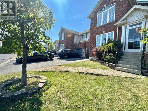 4 Bentley Crescent, Barrie, ON - Outdoor