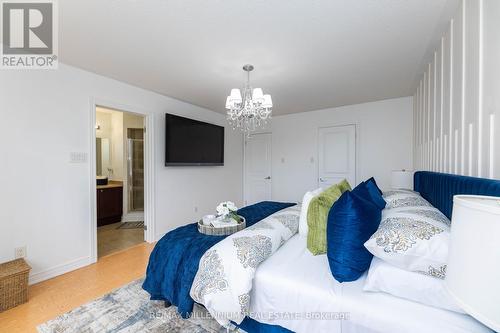 9 Pendulum Circle, Brampton, ON - Indoor Photo Showing Bedroom