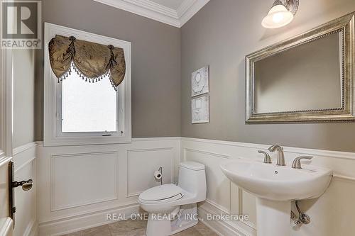 286 Hollywood Avenue, Toronto, ON - Indoor Photo Showing Bathroom