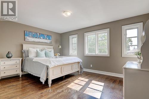 286 Hollywood Avenue, Toronto, ON - Indoor Photo Showing Bedroom