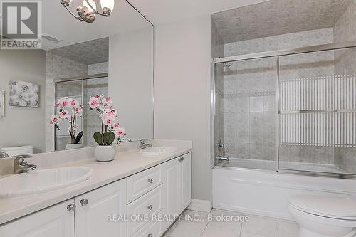 286 Hollywood Avenue, Toronto, ON - Indoor Photo Showing Bathroom