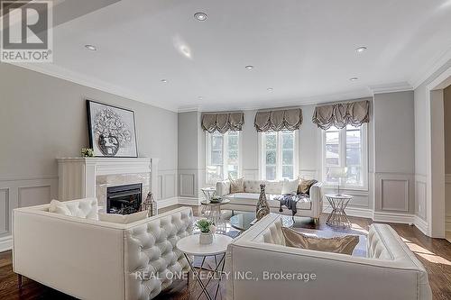 286 Hollywood Avenue, Toronto, ON - Indoor Photo Showing Living Room With Fireplace