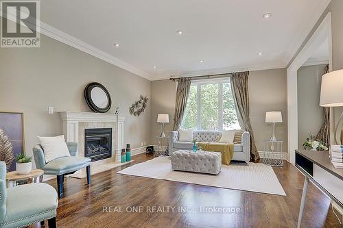 286 Hollywood Avenue, Toronto, ON - Indoor Photo Showing Living Room With Fireplace