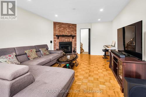 6207 Mccracken Drive, Mississauga, ON - Indoor Photo Showing Living Room With Fireplace