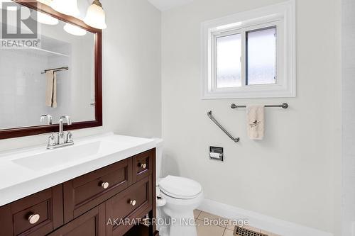 6207 Mccracken Drive, Mississauga, ON - Indoor Photo Showing Bathroom