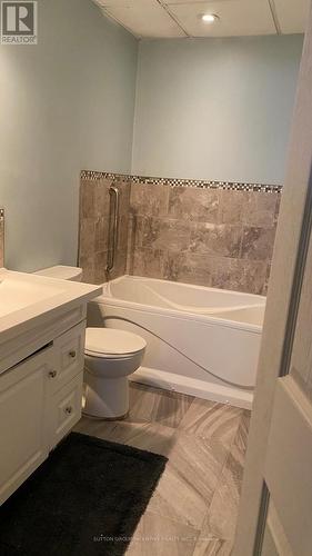 34 Hunts Road, Huntsville, ON - Indoor Photo Showing Bathroom