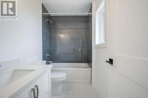 161 Pike Creek Drive, Haldimand, ON - Indoor Photo Showing Bathroom