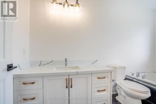 161 Pike Creek Drive, Haldimand, ON - Indoor Photo Showing Bathroom