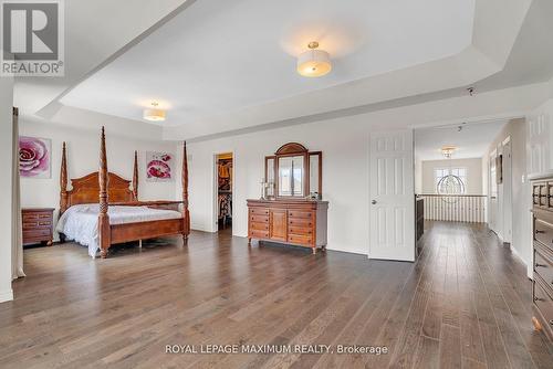 9 Copeland Crescent, Innisfil, ON - Indoor Photo Showing Bedroom