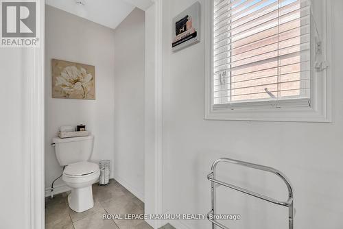 9 Copeland Crescent, Innisfil, ON - Indoor Photo Showing Bathroom