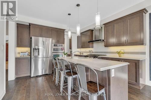 9 Copeland Crescent, Innisfil, ON - Indoor Photo Showing Kitchen With Upgraded Kitchen