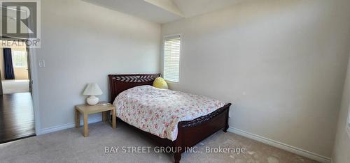 246 Degraaf Crescent, Aurora, ON - Indoor Photo Showing Bedroom