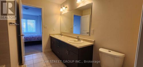 246 Degraaf Crescent, Aurora, ON - Indoor Photo Showing Bathroom