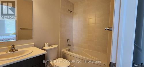 246 Degraaf Crescent, Aurora, ON - Indoor Photo Showing Bathroom