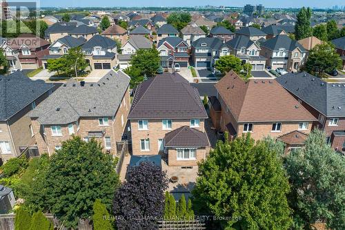 2452 North Ridge Trail, Oakville, ON - Outdoor