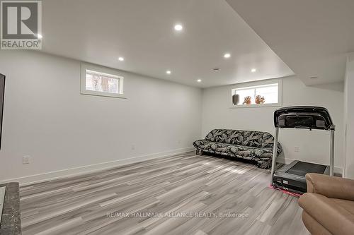 2452 North Ridge Trail, Oakville, ON - Indoor