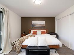 Master bedroom - 