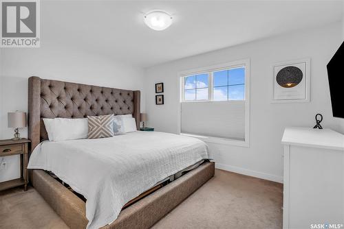 325 Secord Way, Saskatoon, SK - Indoor Photo Showing Bedroom