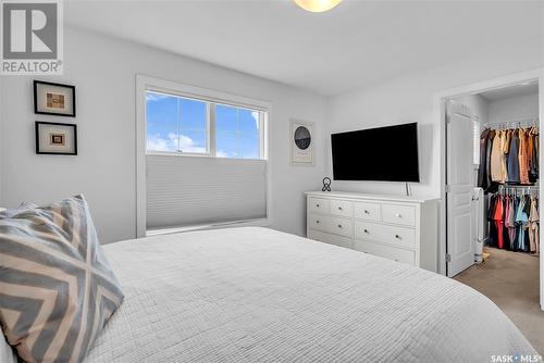 325 Secord Way, Saskatoon, SK - Indoor Photo Showing Bedroom