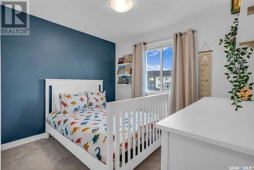 325 Secord Way, Saskatoon, SK - Indoor Photo Showing Bedroom