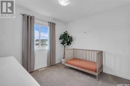 325 Secord Way, Saskatoon, SK - Indoor Photo Showing Bedroom