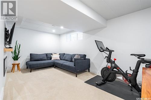 325 Secord Way, Saskatoon, SK - Indoor Photo Showing Gym Room