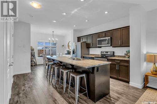 325 Secord Way, Saskatoon, SK - Indoor Photo Showing Kitchen With Double Sink With Upgraded Kitchen