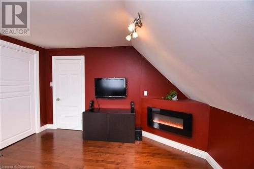 207 East 24Th Street, Hamilton, ON - Indoor With Fireplace