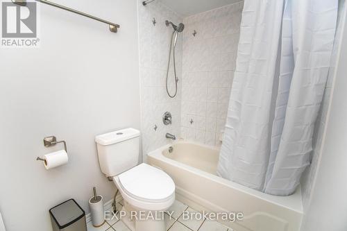 30 Aikens Crescent, Barrie, ON - Indoor Photo Showing Bathroom