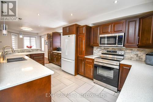 30 Aikens Crescent, Barrie, ON - Indoor Photo Showing Kitchen With Double Sink