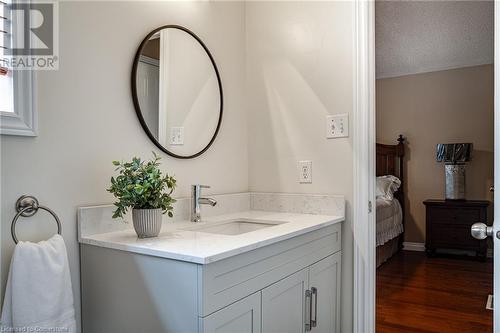 1133 Beechnut Road, Oakville, ON - Indoor Photo Showing Bathroom