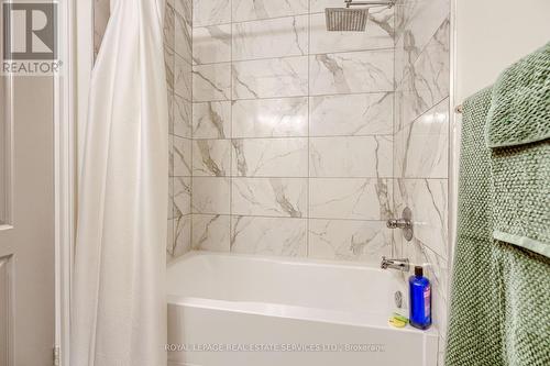 3109 Stornoway Circle, Oakville, ON - Indoor Photo Showing Bathroom